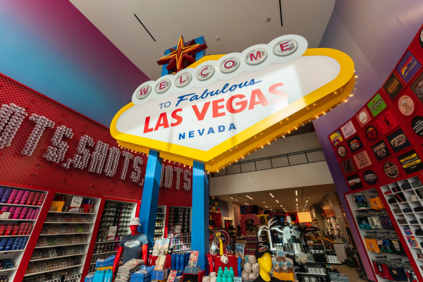 Las_Vegas_store.jpg